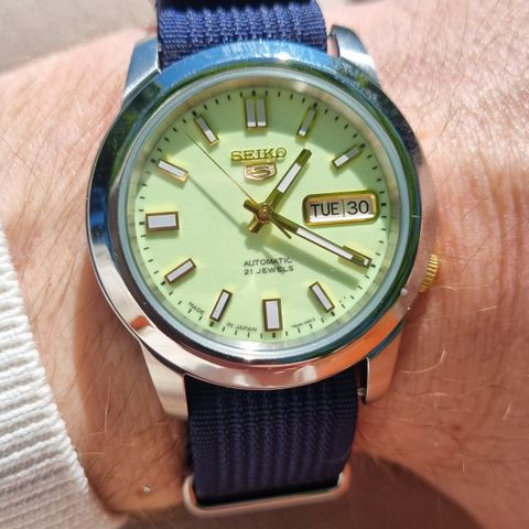 Seiko 5 Sports Full Lume