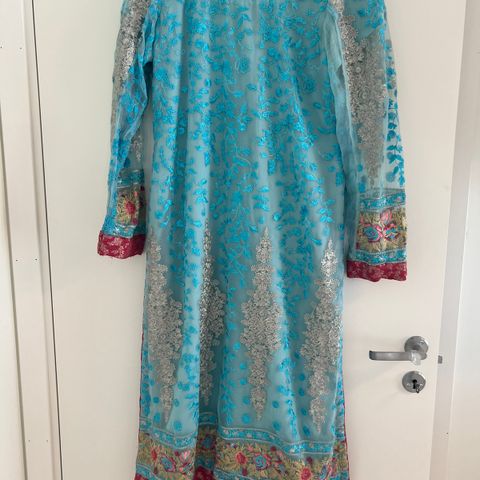 2 pice tunika /kurta med dubatta