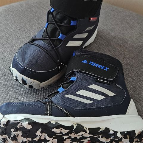 Adidas sko