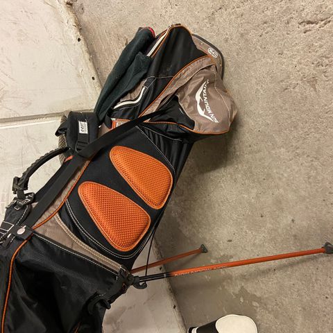 Adams golfsett m/ bag og Garmin Aproach 6 GPS