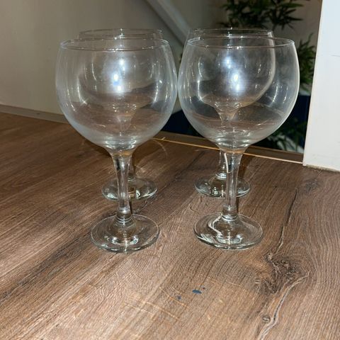 Gin glass