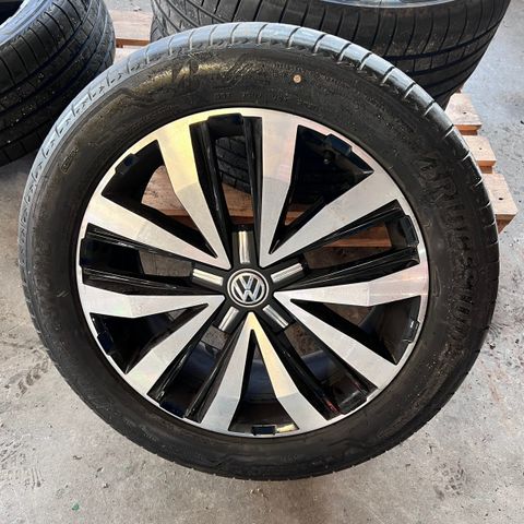 Volkswagen Transporter / Amarok hjul 255/50r20