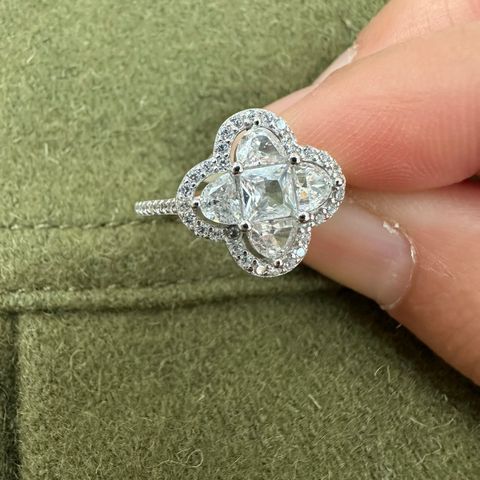 925 Sølv Kløver Ring 5A Cubic Zirconia