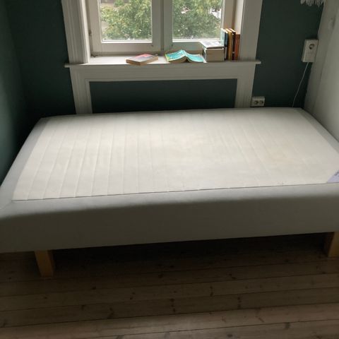 Ikea seng 120 x 200