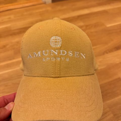 Amundsen Caps