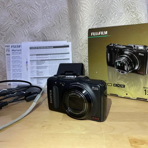 Kamera Fujifilm finepix f600EXR 16megapiksler digitaltkamera