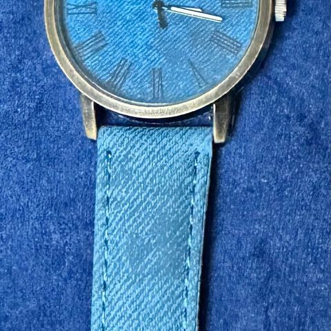 Denim klokke/armbåndsur/wrist watch blå