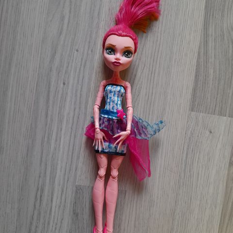 Monster High dukke