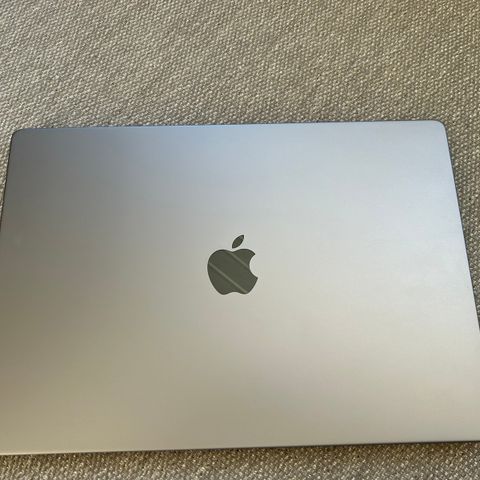 SOM NY, Macbook Pro M1 Pro, 16", 1TB