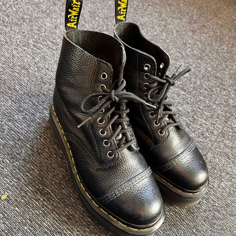 DrMartens sinclair, str 39