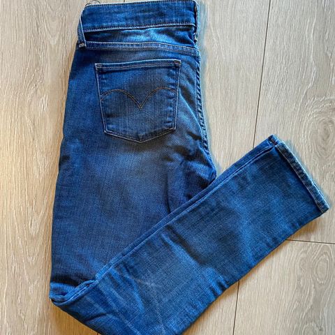 Levis W26 L32 S