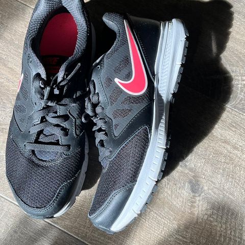 Nike damesko 39