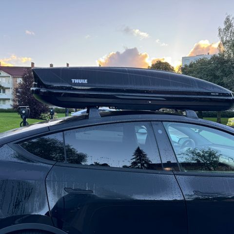 Thule Motion 900 (630 liter)