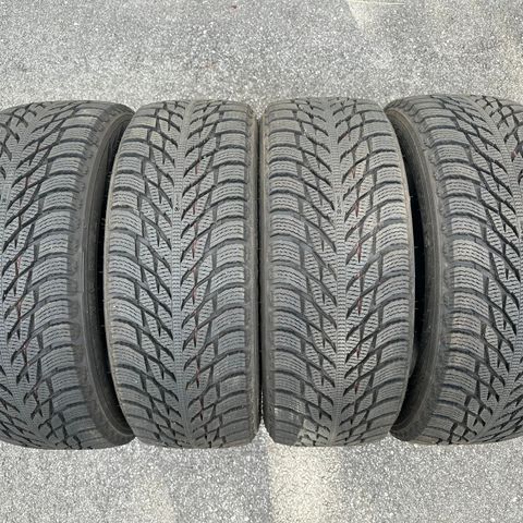 Piggfrie Nokian Hakkapeliitta R3 SUV 225/55 R18