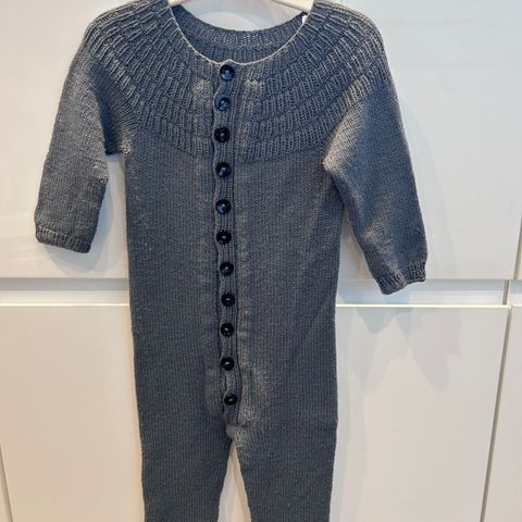 Strikket dress str. 1-2 år