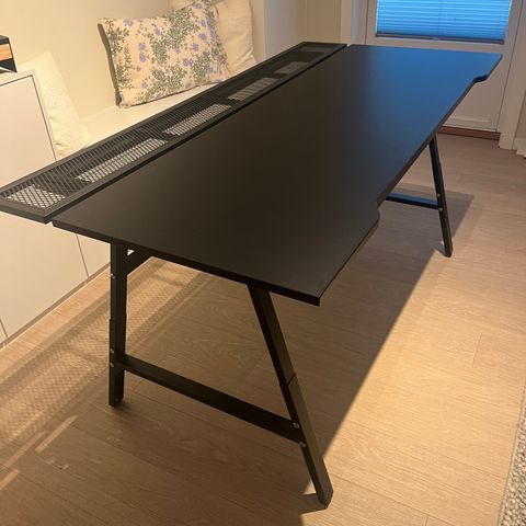 IKEA Utespelare gamingbord