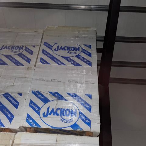 Isolasjon Jackon 10 cm xps Lengde 1,2m bredde 0,6 m