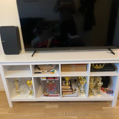 Ikea Tv / hylle benk i tre.