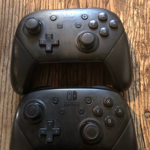 3 Nintendo kontrolere