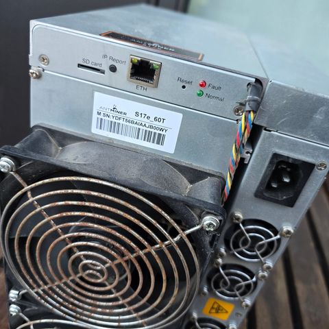 Antminer S17e