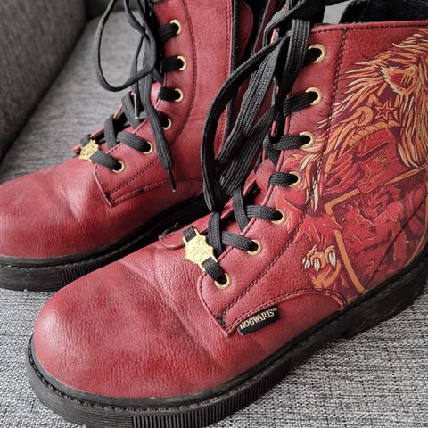 Harry Potter sko, Gryffindor boots