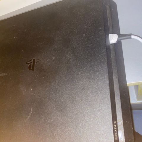 PlayStation 4 slim