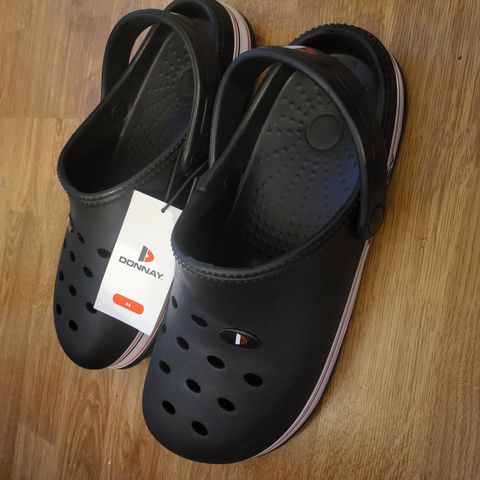 Helt ny  et par Crocs fea Donnay