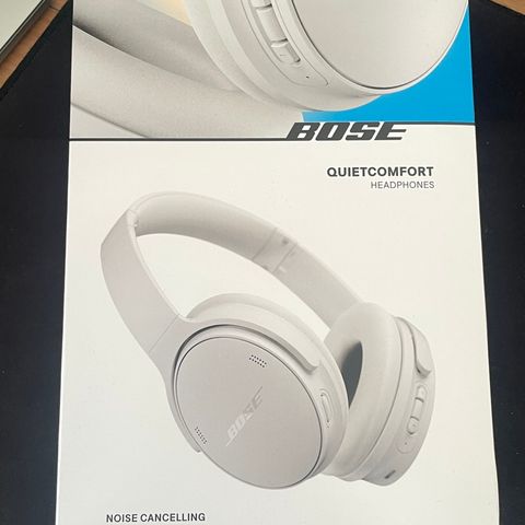 Bose QuietComfort hodetelefon (røykhvit)