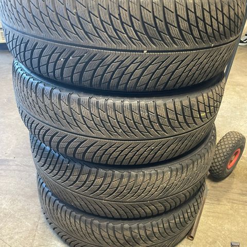 Michelin Pilot Alpin 5 - 225/60r18