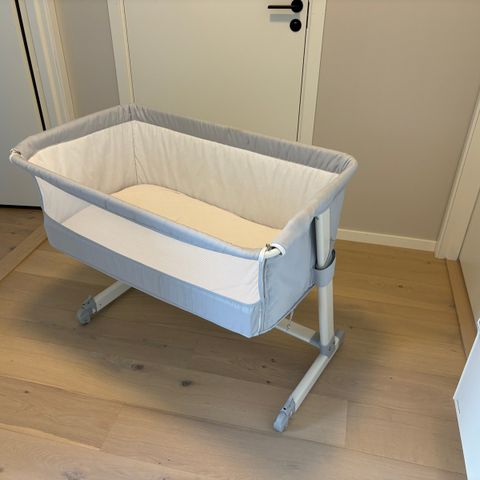 Titanium baby bedside-crib