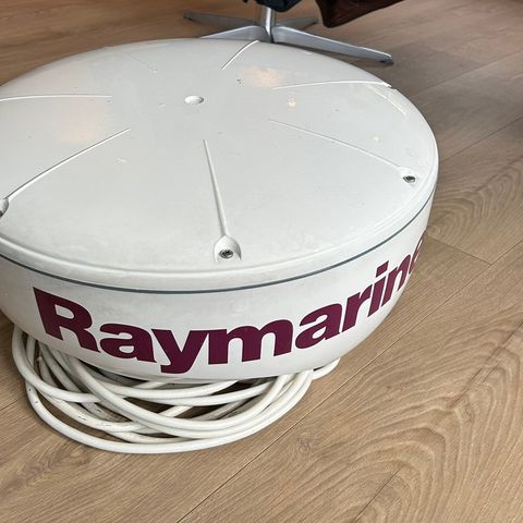 Raymarine Radar  2 kw med kabel