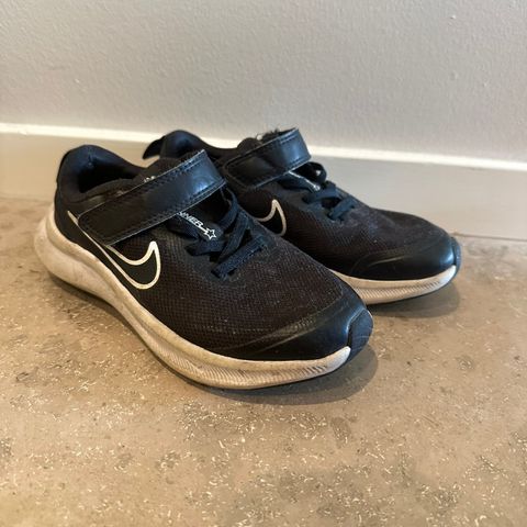 Nike joggesko str30