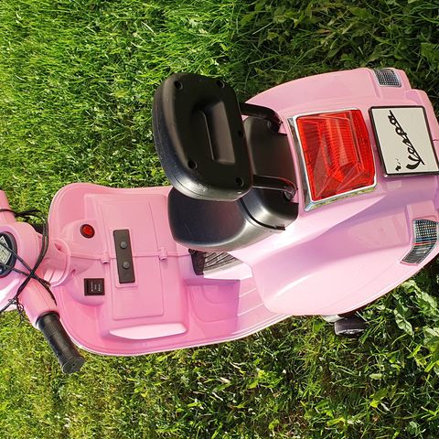 Elscooter til barn 6V Vespa rosa