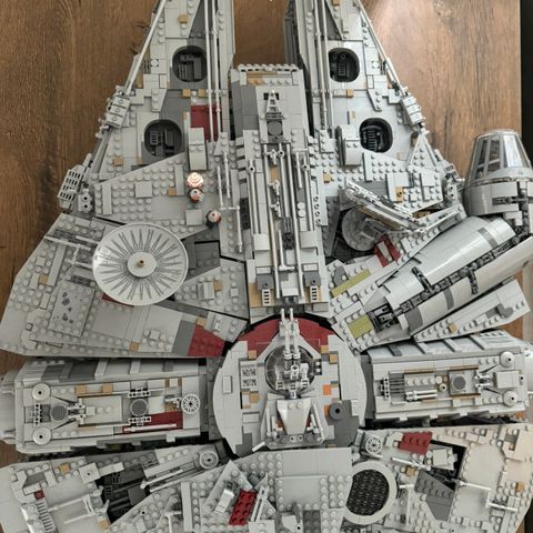 LEGO Star Wars 75192 Millennium Falcon