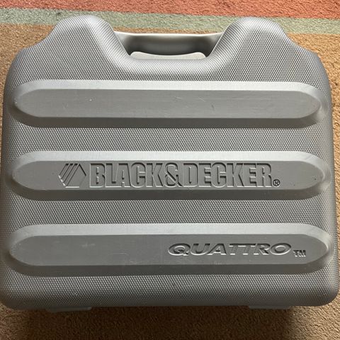 Black & Decker Quattro verktøysett