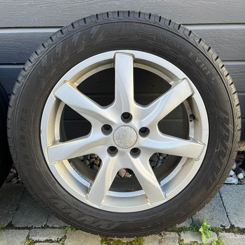 Hjulsett 225/55R17 selges!