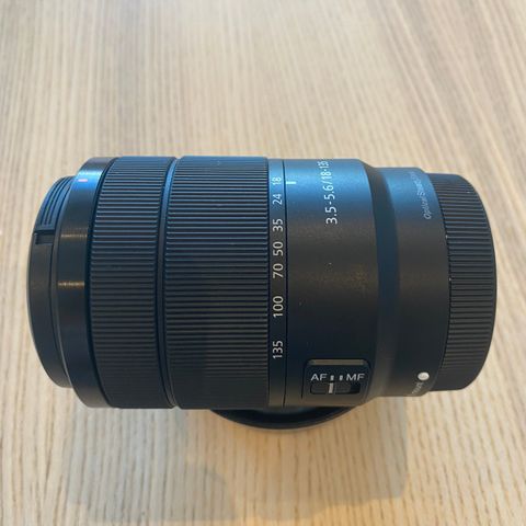 Sony 18-135mm f/3.5-5.6 til APS-C