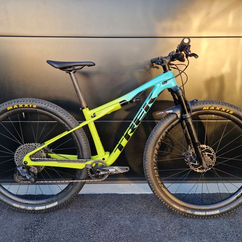 Trek Supercaliber 9.8 AXS str S