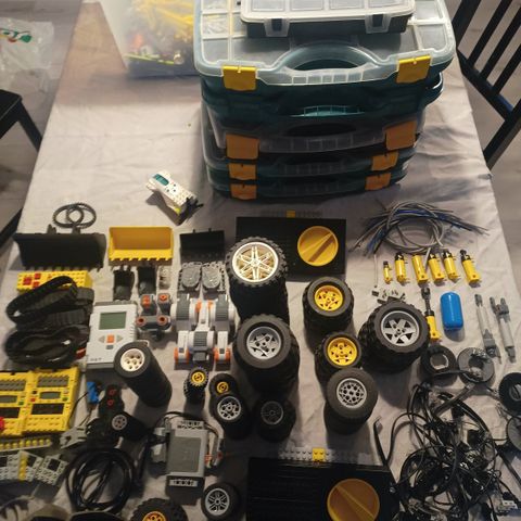 Lego Technic lot selges!