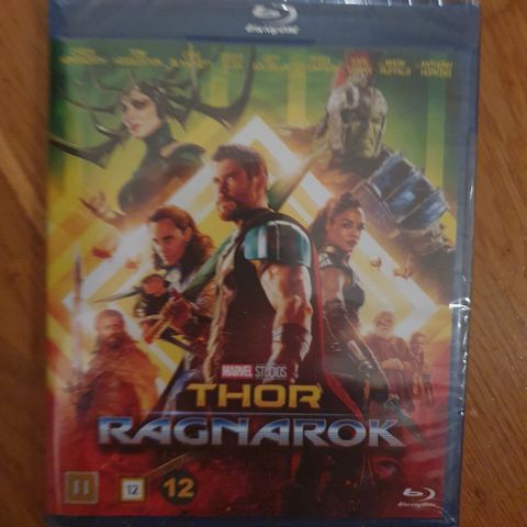 THOR Ragnarok I PLAST