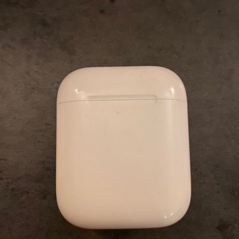 Brukte AirPods selges for 500 kroner