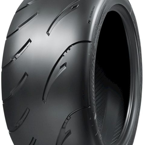 2x Nankang AR-1 265/35r18