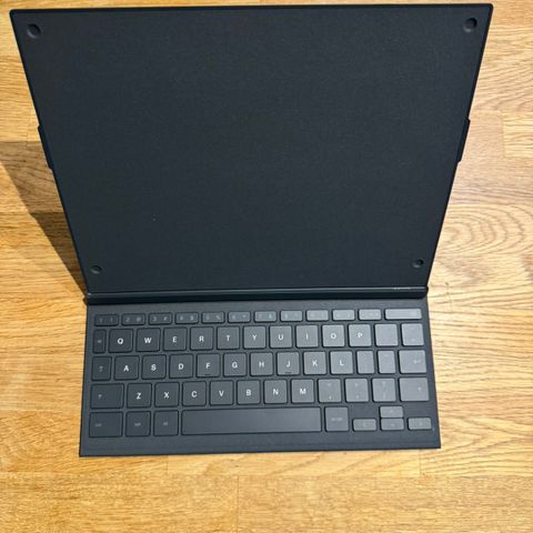 Som ny reMarkable 2 Type Folio tastatur English