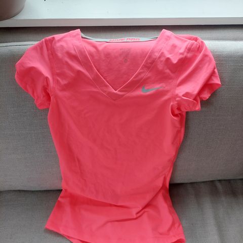 Nike pro treningsoverdel