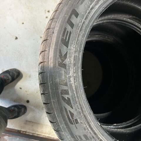 265/45-20 Falken Azenis Fk520