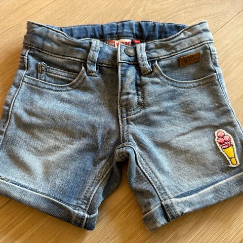 Kul LEGO dongeri shorts - str 104 / 4 år - SOM NY