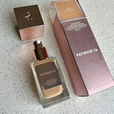 PATRICK TA Major Skin Hydra Luxe Skin Perfecting Foundation - ubrukt