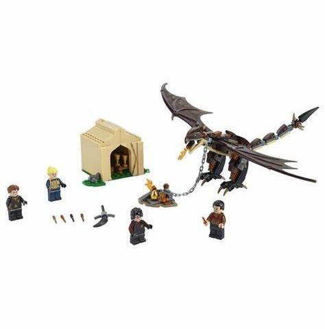 Lego Harry Potter - Tretrollmannsturneringen med ungarsk hornsvans 75946