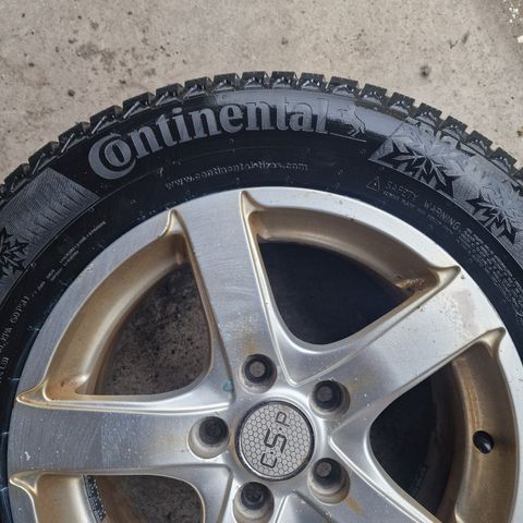 Vinterdekk Piggfrie
Continental 
215/65 R16