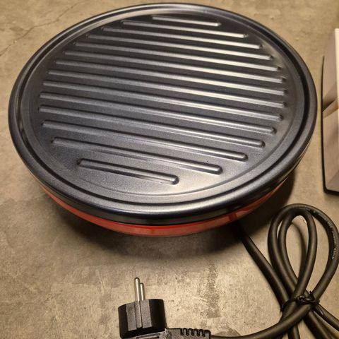 Ubrukt elektrisk bordgrill